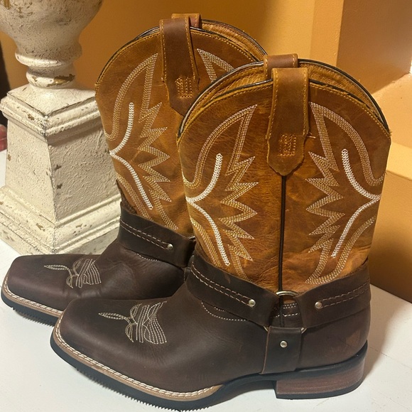 caballo dorado Other - NWOT Caballo Dorado Kids Youth Cowboy Boots girl/boy sz 6Y HTF